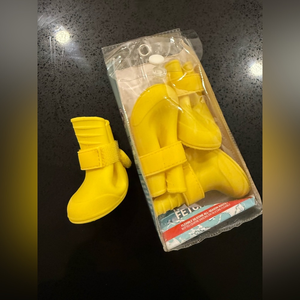 Dog Flexible Silicone Boots Yellow